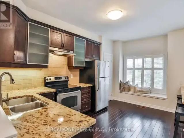Townhouse 3 Bedroom For Rent Burlington ON 2950 ES103879529