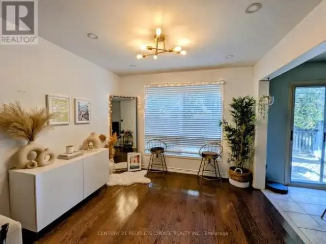 Townhouse 3 Bedroom For Rent Burlington ON 3200 ES103594441