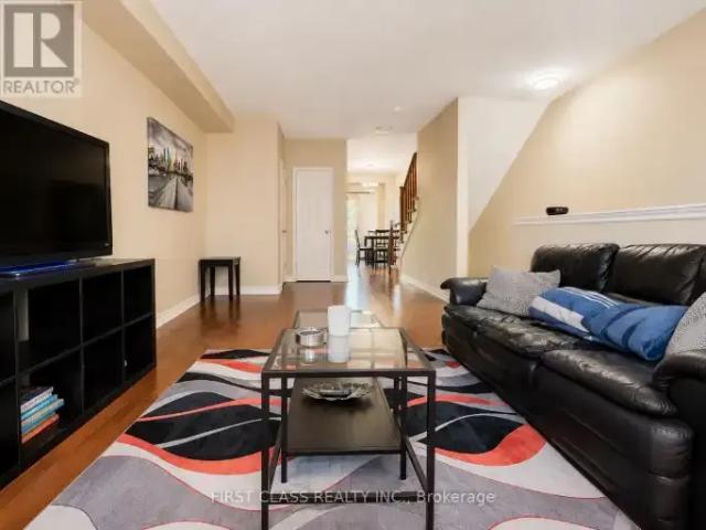 Townhouse 3 Bedroom For Rent Burlington ON 3400 ES102811689