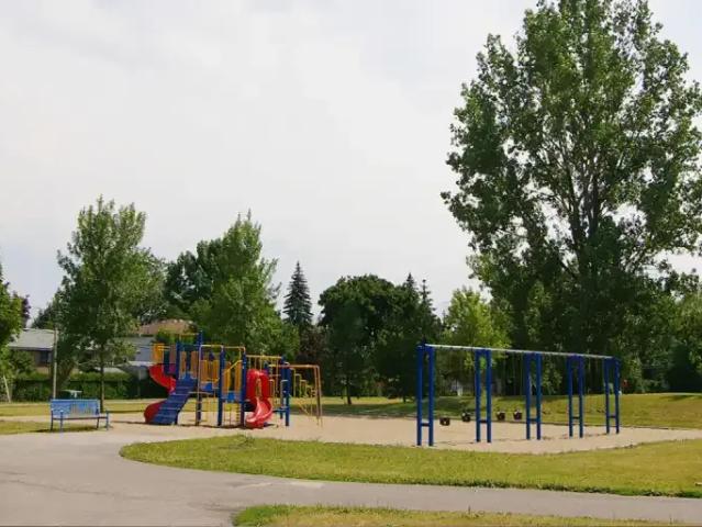 Townhouse 3 Bedroom For Rent Brampton ON 2795 ES104875691