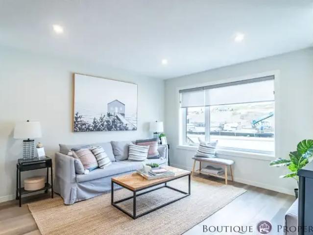 Townhouse 3 Bedroom For Rent Calgary AB 1737 ES104957302