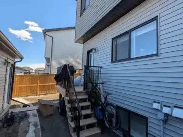 Townhouse 3 Bedroom For Rent Calgary AB 1950 ES103151599