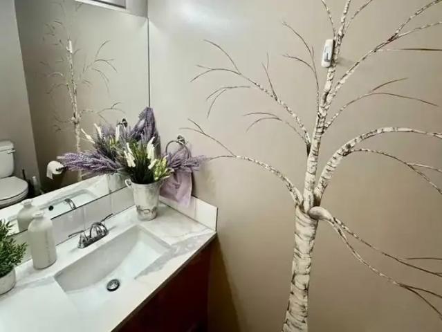 Townhouse 3 Bedroom For Rent Calgary AB 2000 ES102883469