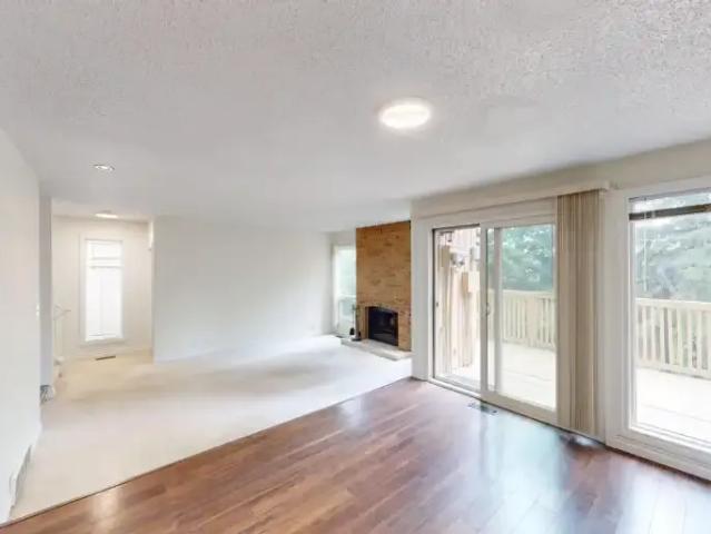 Townhouse 3 Bedroom For Rent Calgary AB 2195 ES103958687
