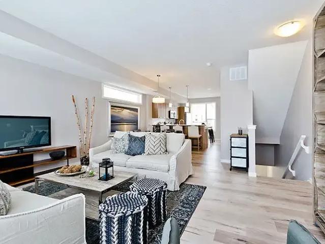Townhouse 3 Bedroom For Rent Calgary AB 2200 ELS101612360
