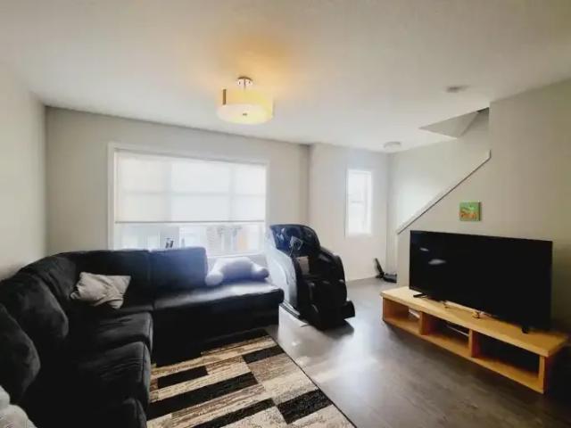 Townhouse 3 Bedroom For Rent Calgary AB 2200 ES101300781
