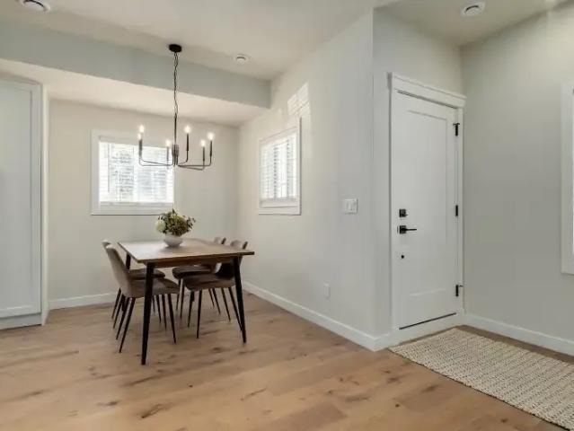 Townhouse 3 Bedroom For Rent Calgary AB 2350 ES101639052