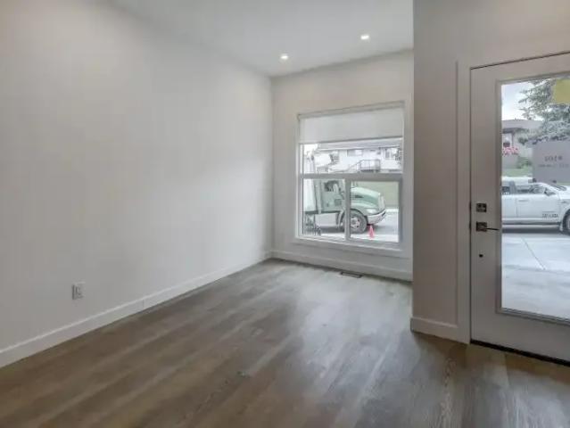Townhouse 3 Bedroom For Rent Calgary AB 2300 ES104179360