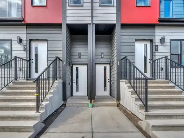 Townhouse 3 Bedroom For Rent Calgary AB 2549 ES103411272