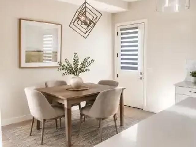 Townhouse 3 Bedroom For Rent Calgary AB 2549 ES105198784