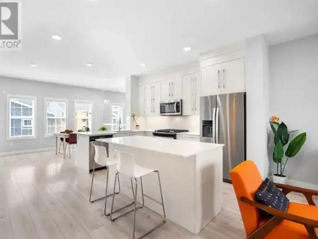 Townhouse 3 Bedroom For Rent Calgary AB 2500 ELS102518805