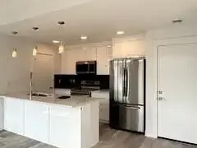 Townhouse 3 Bedroom For Rent Calgary AB 2500 ELS102338859
