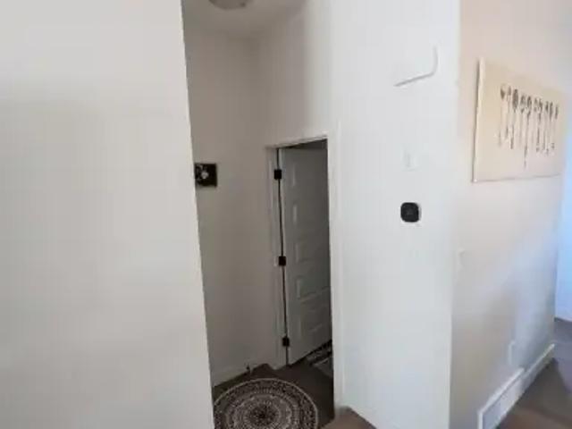Townhouse 3 Bedroom For Rent Calgary AB 2500 ES103151600