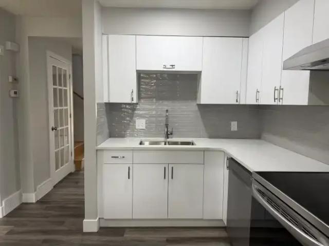 Townhouse 3 Bedroom For Rent Calgary AB 2500 ES103322026