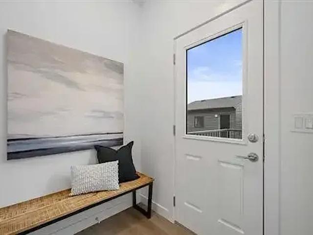 Townhouse 3 Bedroom For Rent Calgary AB 2500 ES104181462