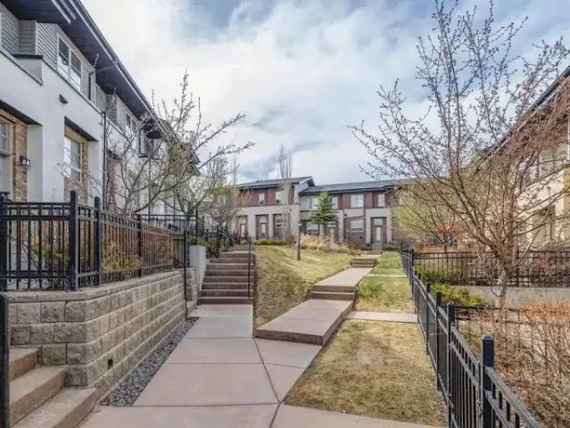 Townhouse 3 Bedroom For Rent Calgary AB 2650 ES102578401