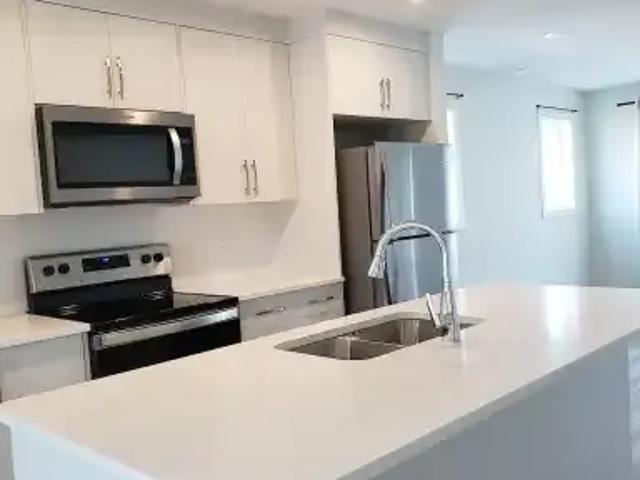 Townhouse 3 Bedroom For Rent Calgary AB 2650 ES104535493