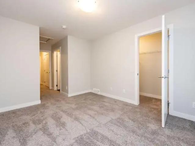 Townhouse 3 Bedroom For Rent Calgary AB 2600 ES101948046