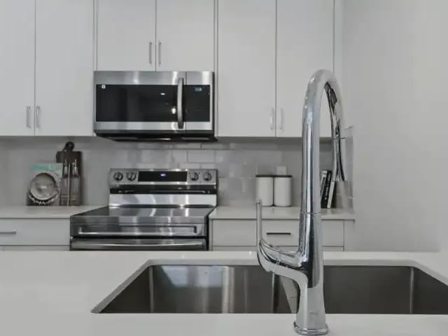 Townhouse 3 Bedroom For Rent Calgary AB 2750 ES103355267