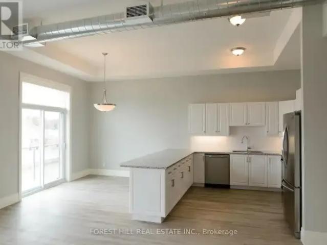 Townhouse 3 Bedroom For Rent Cambridge ON 2300 ES104506907
