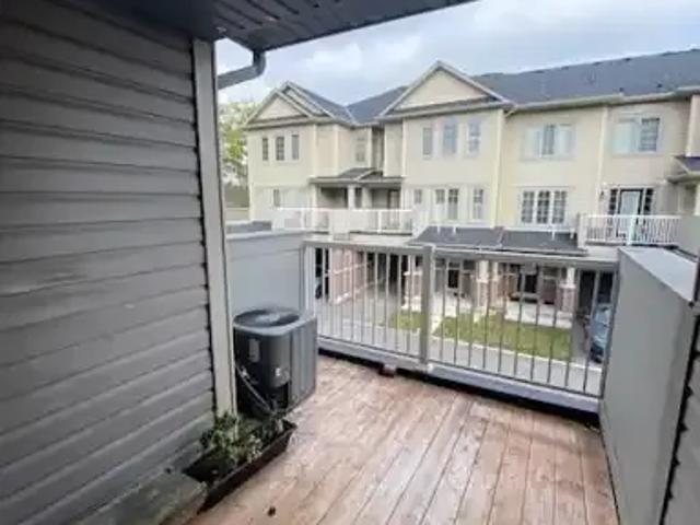 Townhouse 3 Bedroom For Rent Cambridge ON 2445 ELS103091597