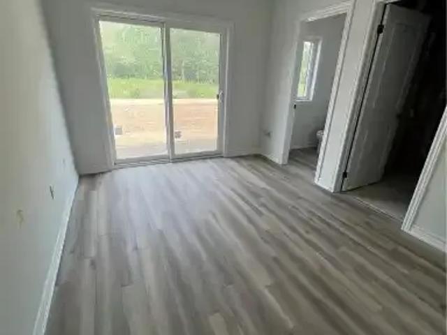 Townhouse 3 Bedroom For Rent Cambridge ON 2600 ES104471169