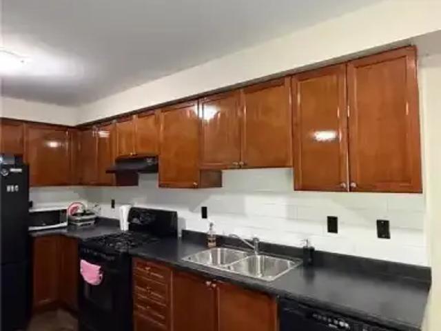Townhouse 3 Bedroom For Rent Cambridge ON 2650 ELS103091595