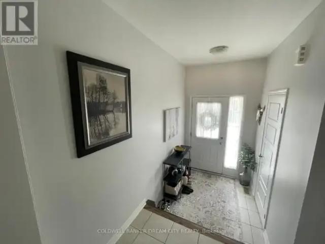Townhouse 3 Bedroom For Rent Cambridge ON 2800 ES104471112