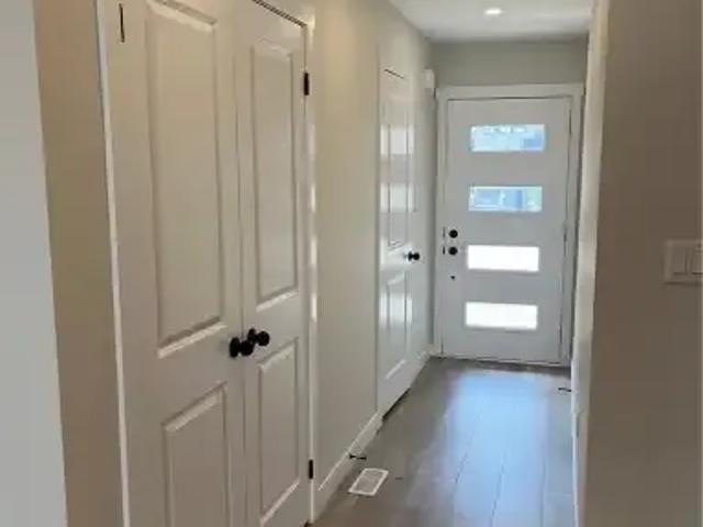 Townhouse 3 Bedroom For Rent Cambridge ON 2800 ES104895171