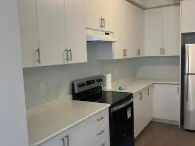Townhouse 3 Bedroom For Rent Cambridge ON 2900 ES104940992