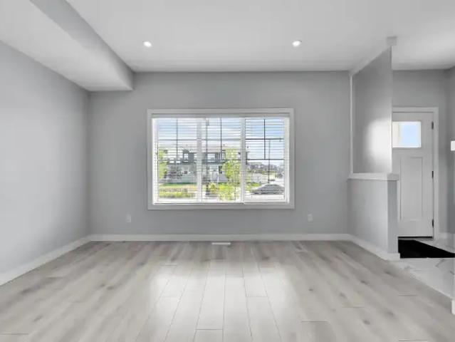 Townhouse 3 Bedroom For Rent Chestermere AB 2225 ES105226607