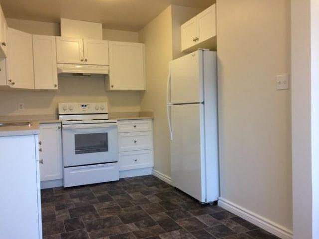 Townhouse 3 Bedroom For Rent Chilliwack BC 1750 ELS103010767