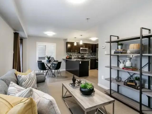 Townhouse 3 Bedroom For Rent Clarington ON 2900 ES103367933