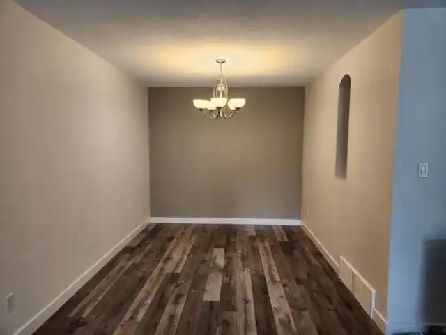 Townhouse 3 Bedroom For Rent Edmonton AB 1590 ES105226654