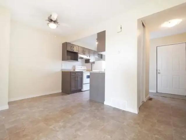 Townhouse 3 Bedroom For Rent Edmonton AB 1650 ES100410117