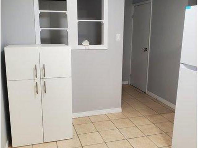 Townhouse 3 Bedroom For Rent Edmonton AB 1650 ES104794079