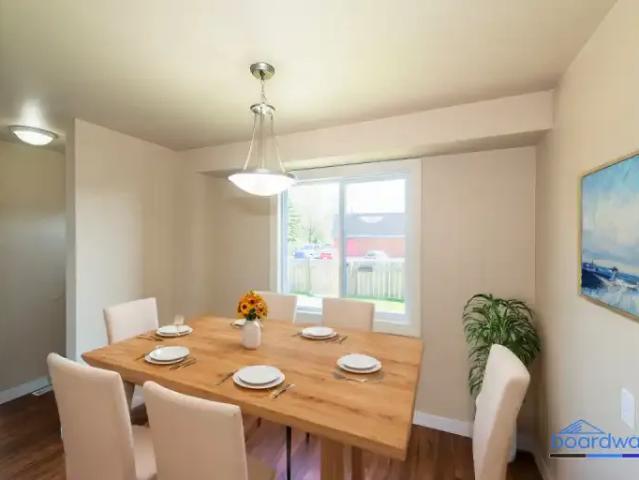 Townhouse 3 Bedroom For Rent Edmonton AB 1669 ES105149580
