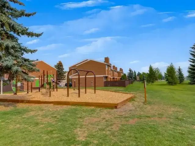 Townhouse 3 Bedroom For Rent Edmonton AB 1695 ELS103118145