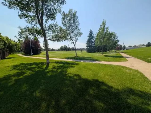 Townhouse 3 Bedroom For Rent Edmonton AB 1695 ES105150978