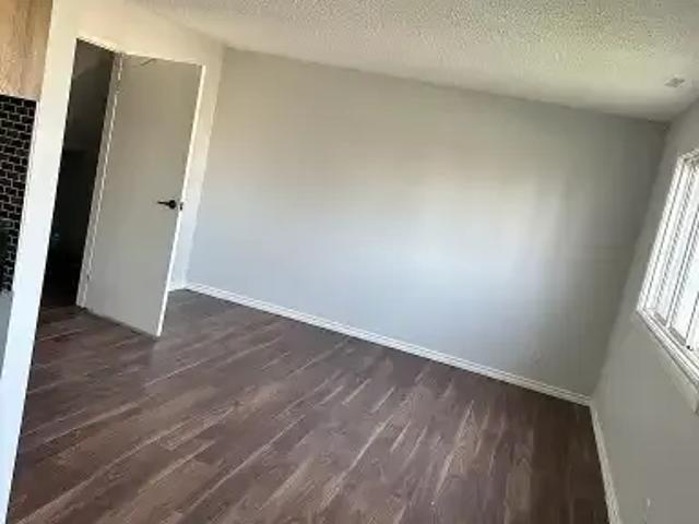 Townhouse 3 Bedroom For Rent Edmonton AB 1700 ES102752524