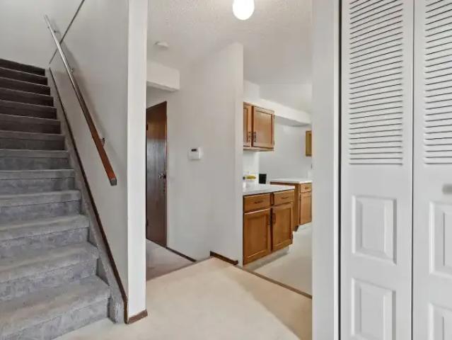 Townhouse 3 Bedroom For Rent Edmonton AB 1700 ES103395546