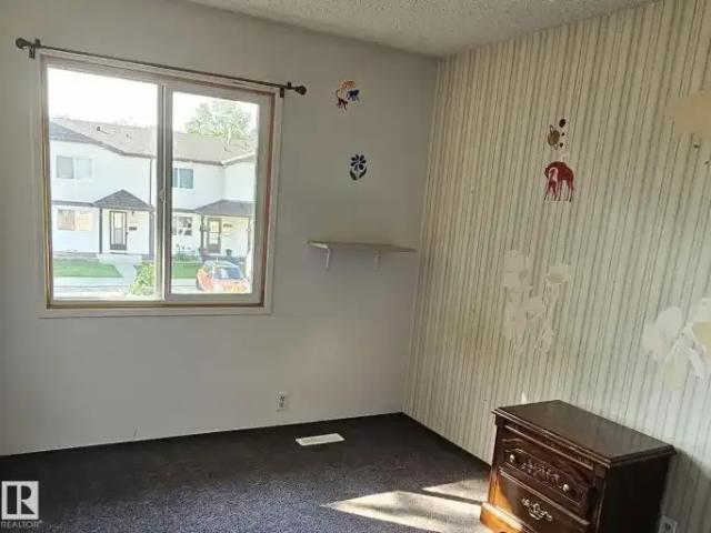Townhouse 3 Bedroom For Rent Edmonton AB 1700 ES105281964