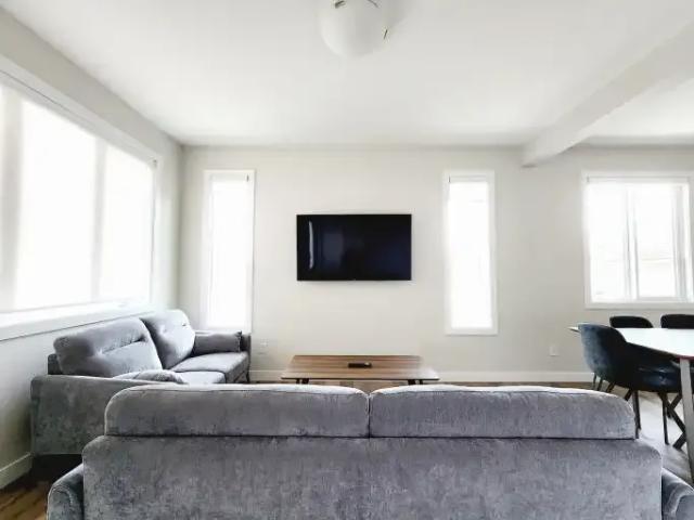 Townhouse 3 Bedroom For Rent Edmonton AB 1750 ES104181337