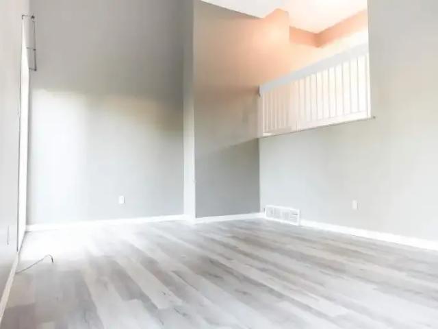 Townhouse 3 Bedroom For Rent Edmonton AB 1850 ES100707678