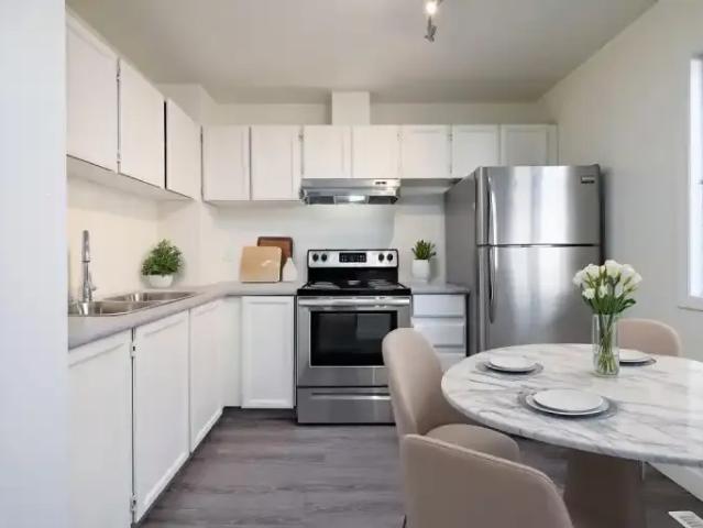 Townhouse 3 Bedroom For Rent Edmonton AB 1879 ES104782122