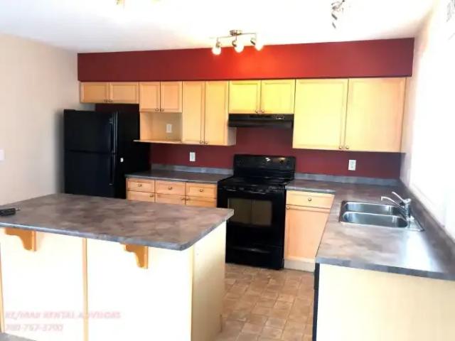 Townhouse 3 Bedroom For Rent Edmonton AB 1925 ES100228271
