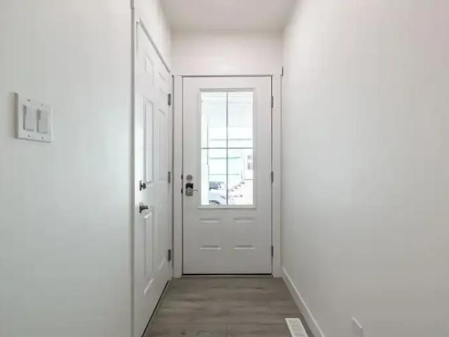 Townhouse 3 Bedroom For Rent Edmonton AB 1950 ES102701066