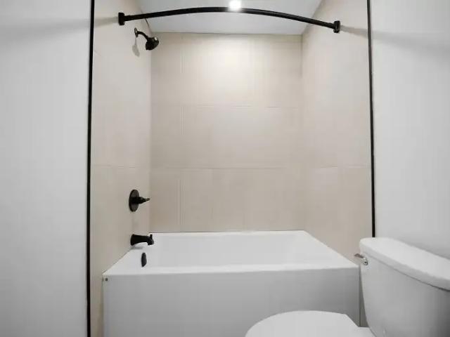 Townhouse 3 Bedroom For Rent Edmonton AB 1950 ES102701359