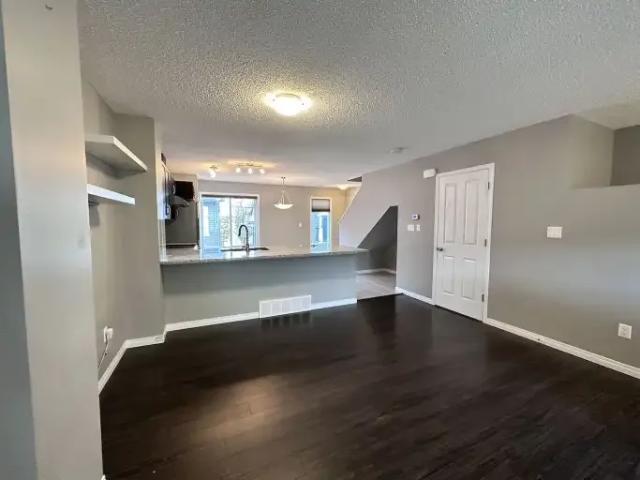 Townhouse 3 Bedroom For Rent Edmonton AB 1950 ES103151700