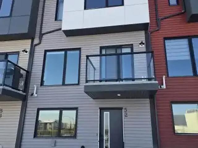 Townhouse 3 Bedroom For Rent Edmonton AB 1950 ES104638247